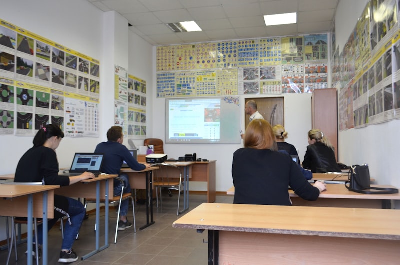 English learning classroom where students practice idioms and phrases