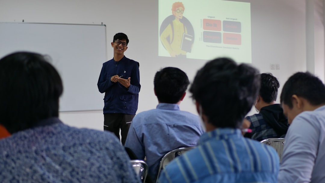 商業英文簡報開場白 tips pembukaan presentasi bahasa Inggris bisnis untuk pelajar dewasa