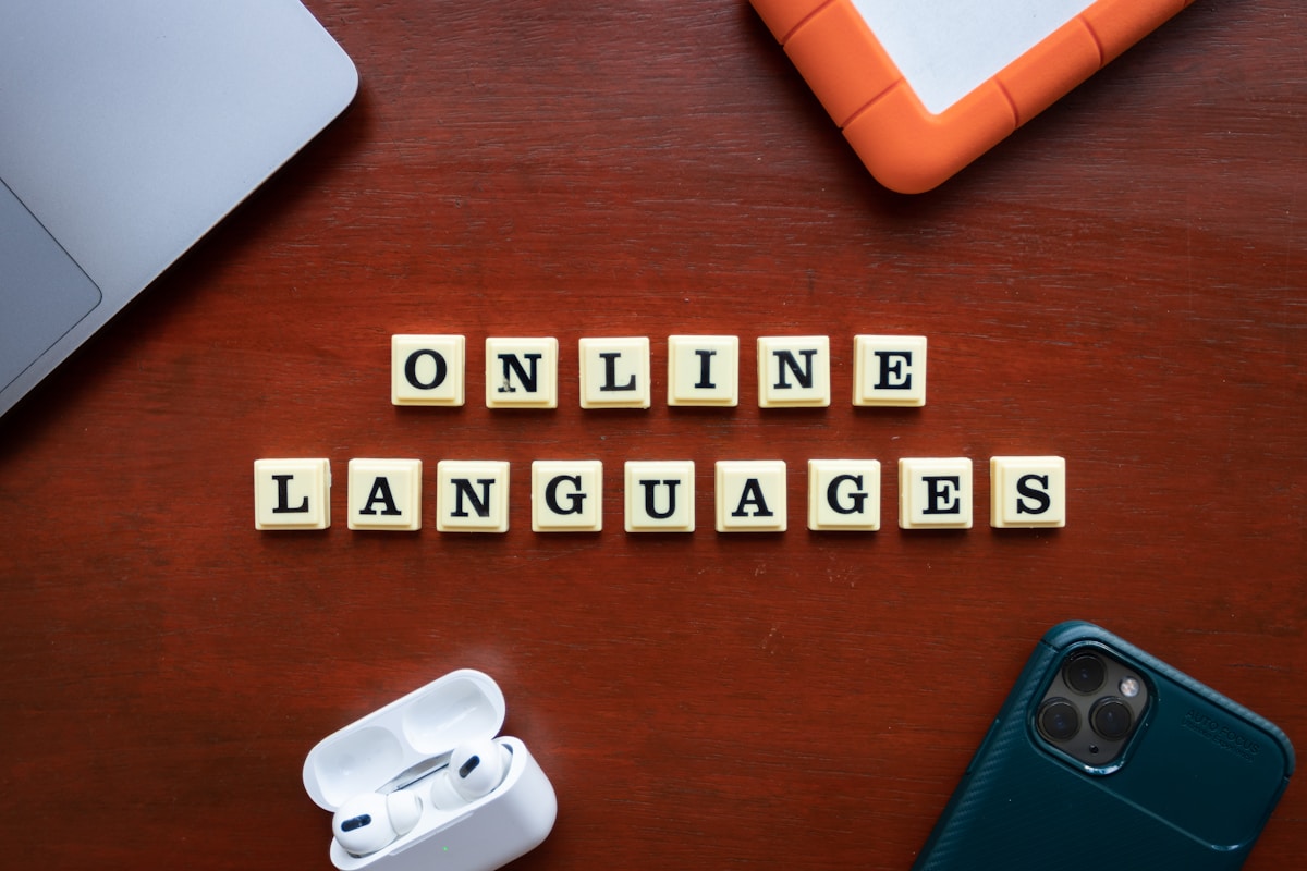 線上翻譯語言學習拼字塊 online language learning scrabble tiles