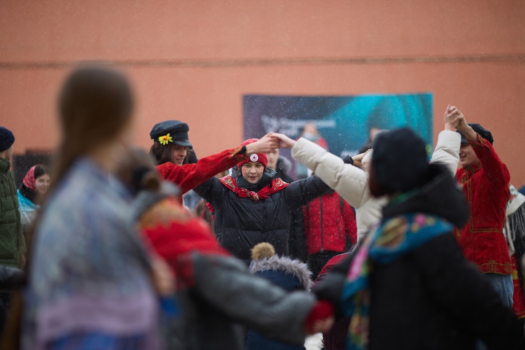 Why Do People Dance - ESL vocabulary and comprehension worksheet