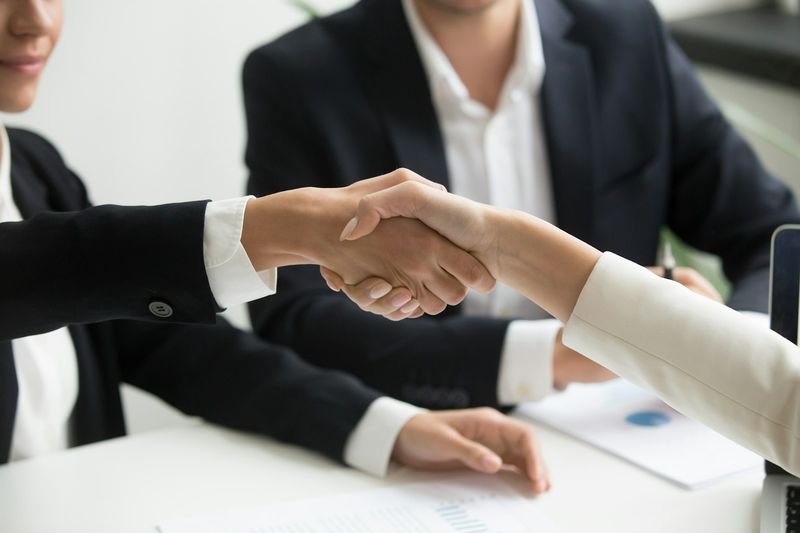 English self-introduction interview handshake | 英文面試自我介紹