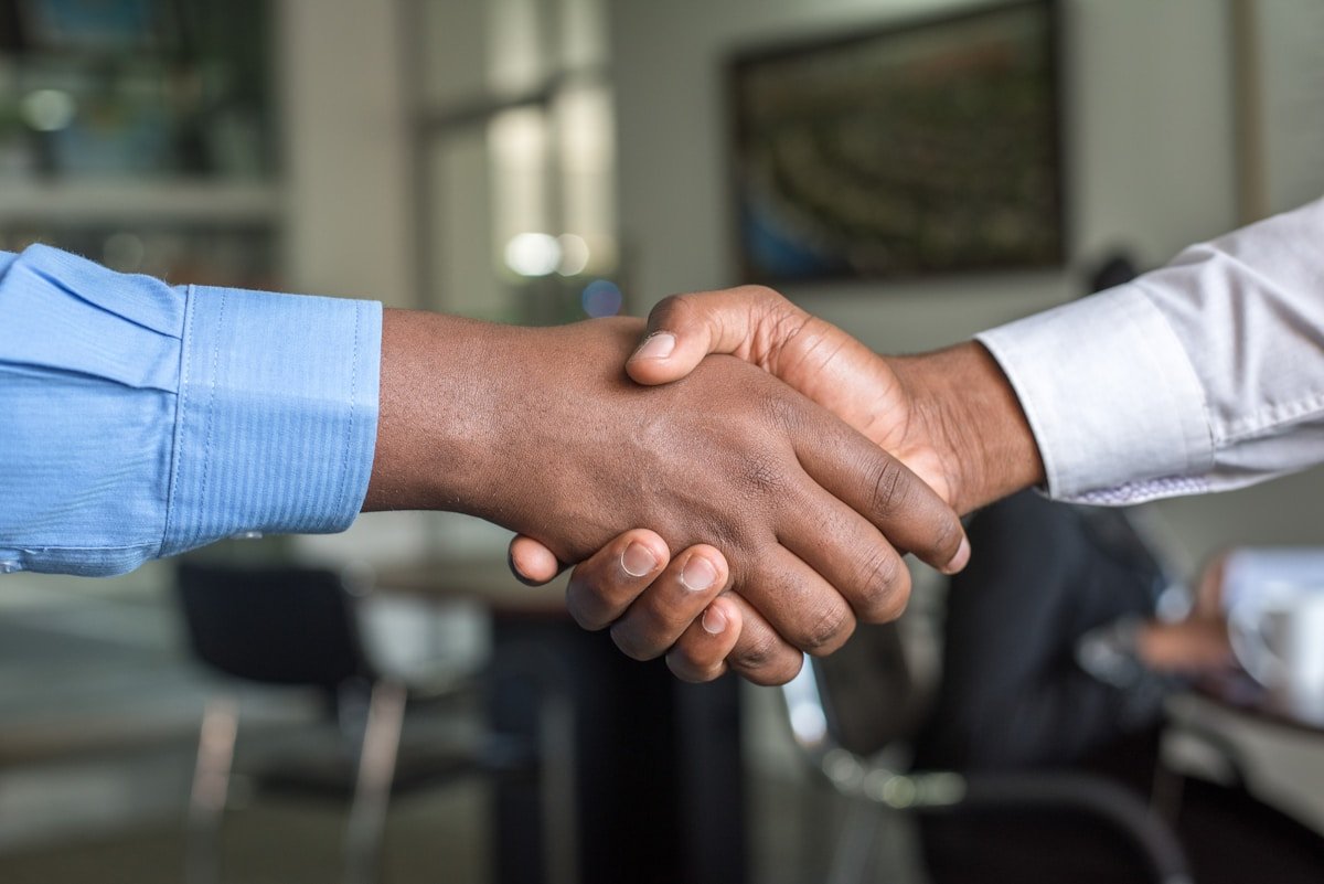 Networking handshake business English self introduction 英文自我介紹商務