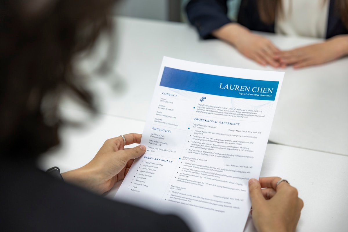Resume review interview preparation English self introduction 英文履歷