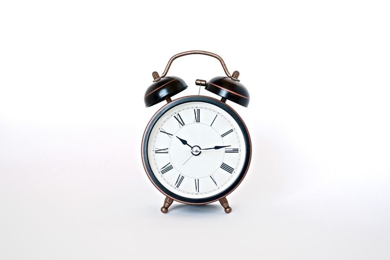 English tenses clock — past, present, future timeline