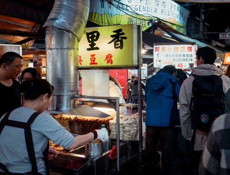 Night Markets in Taiwan ESL Worksheet — Elementary Level C Reading PDF