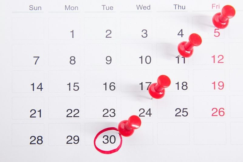 時間介系詞 on with dates on a calendar 介係詞用法