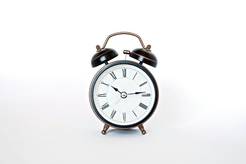 時間介系詞 at with clock times 介係詞 at 用法