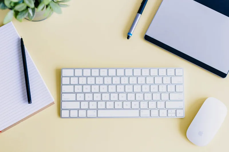 Closed compound word keyboard on a office desk
