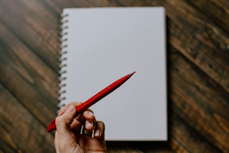 Proofreading English punctuation errors with a red pen