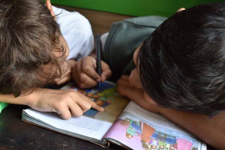 Storytelling in English | Elementary ESL Worksheet PDF