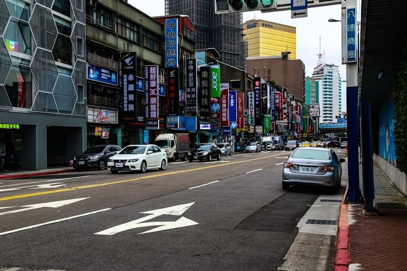 士林 Shilin District street in Taipei with local shops and signage