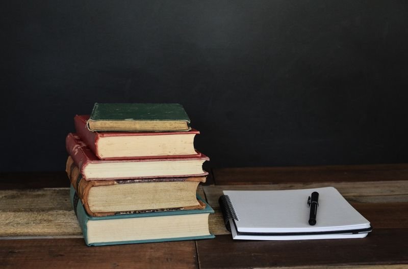language learning books desk english study