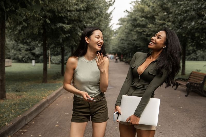 creative and sociable personality adjectives in English conversation