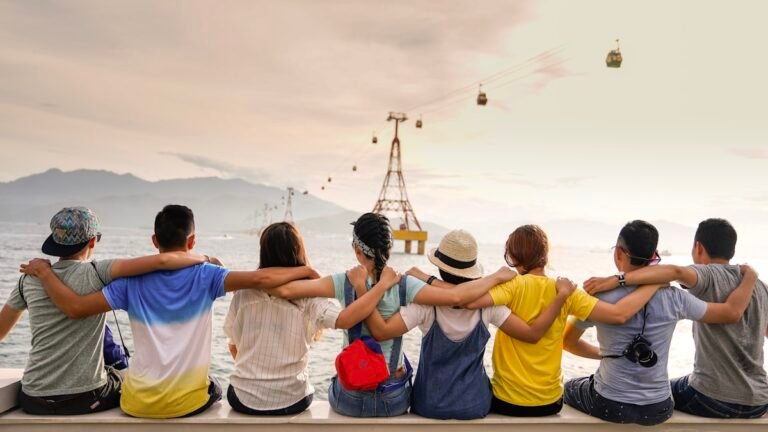 phrasal verbs with HOLD guide English learning Taiwan