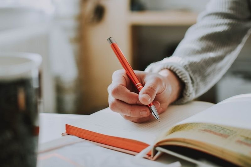put up with phrasal verb example sentences for ESL learners