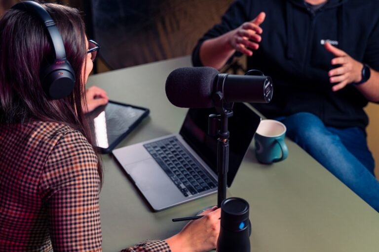 Podcast English | Elementary ESL Reading Worksheet PDF